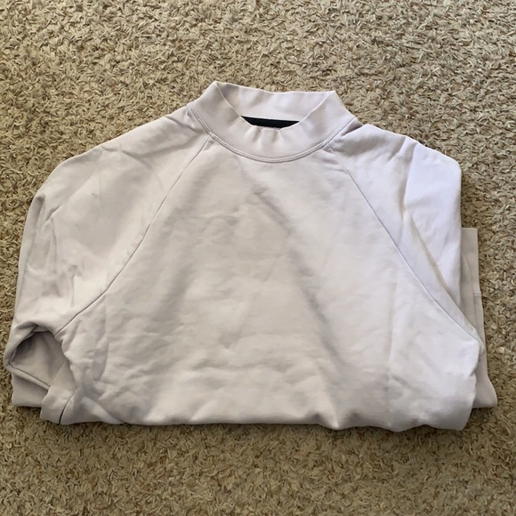 On Crew Neck | Lavender - Picture 6 of 8